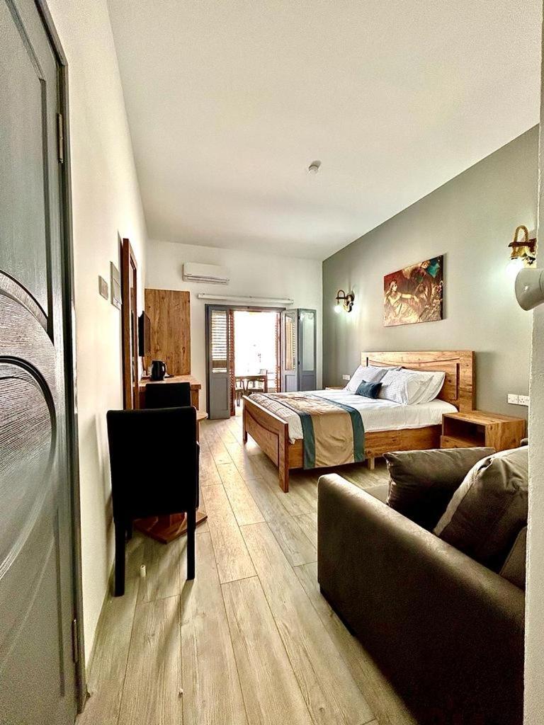 Royal Goddess Guest House, Walled City Famagusta  Esterno foto